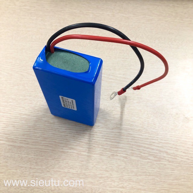 Hộp siêu tụ điện 8.3F xả 40A chống nước Hộp siêu tụ điện 8.3F xả 40A chống nước