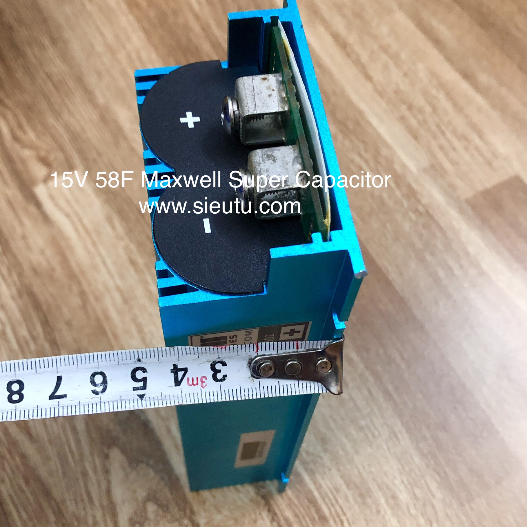 Maxwell hộp nhôm chất lượng cao 15V 58F xả 300A: 1.950.000 5 sieu tu dien 15v